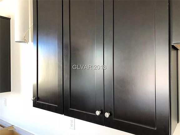 3rd image of 5584 Silver Cascade Ave