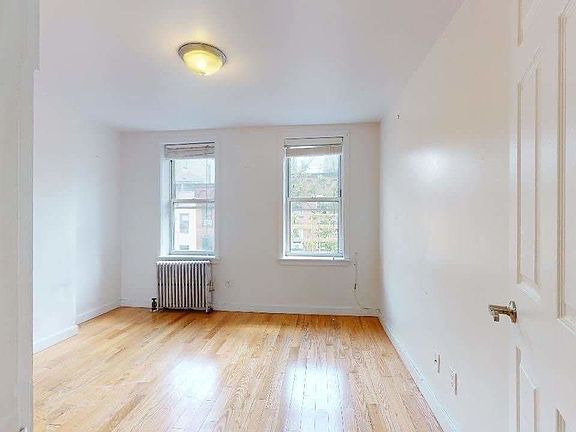 3rd image of 123 E 7th St #5EE