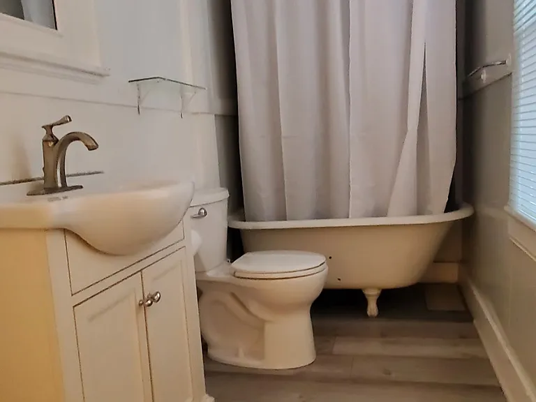 184 Saint James Pl #3 — Photo 7