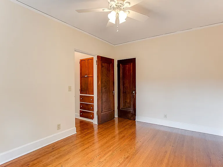 2885 James Ave S — Photo 15