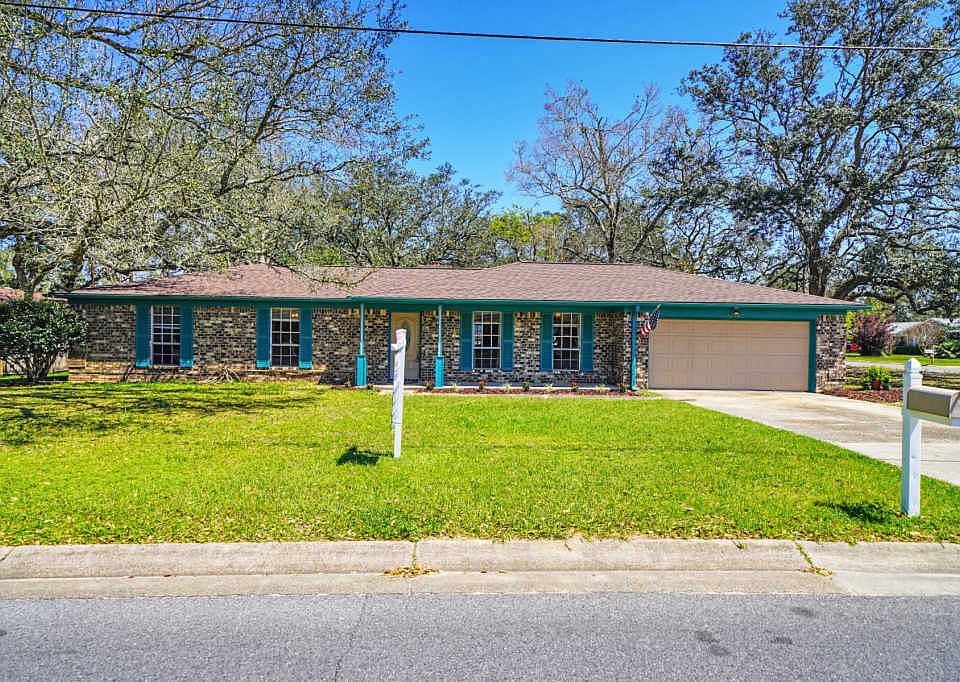 1st image of 3250 Las Brisas Dr