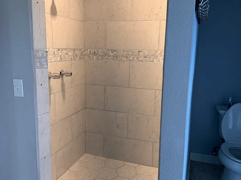 3501 Summit Blvd — Photo 17