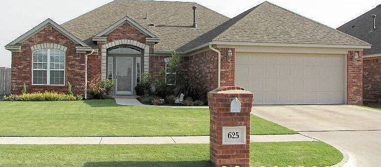 1st image of 625 SW 164th Ter