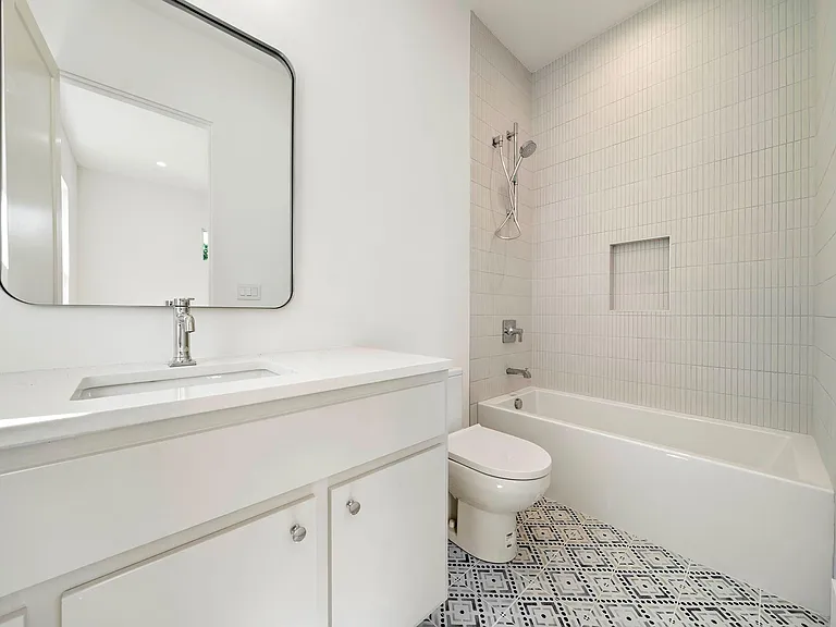 408 Pecore St — Photo 26