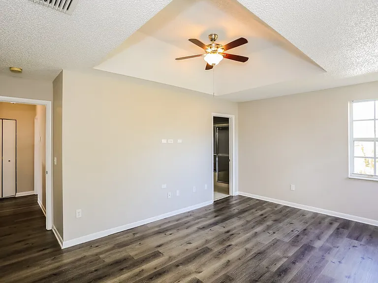 1213 NW 159th Ln — Photo 10