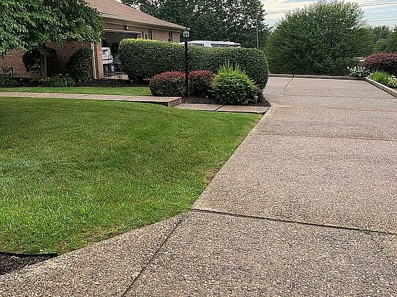 3rd image of 108 Skyline Dr