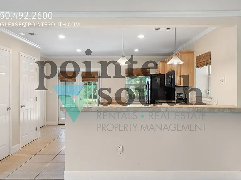 1220 Dexter Ave — Photo 9