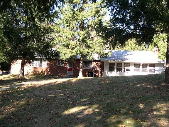 2nd image of 1721 Fir Ct