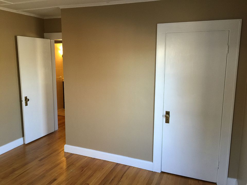 bedroom #1