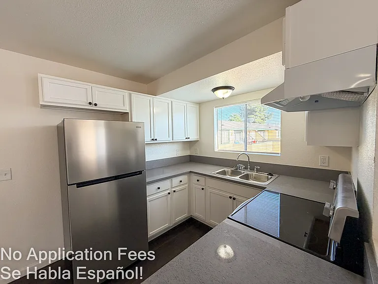1458 Pumalo St #4 — Photo 7