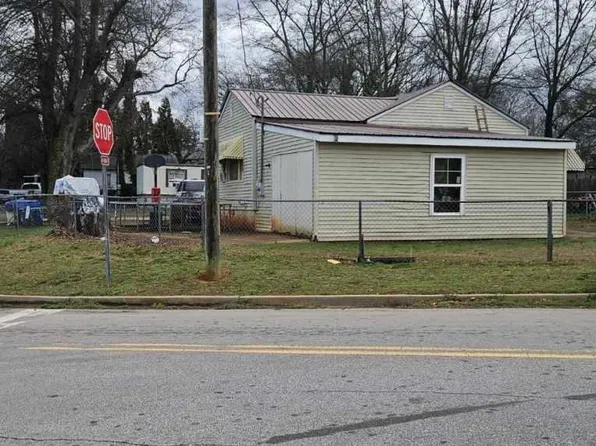 1322 Hazel St, Gainesville, GA 30501