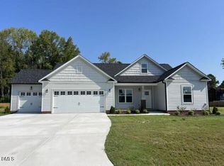 111 Lynn Ln, Selma, NC 27576