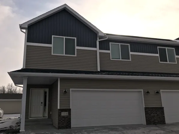 301 Torontos Ct #A, Hillsboro, ND 58045