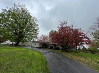 6223 Oakridge Rd, Auburn, NY 13021