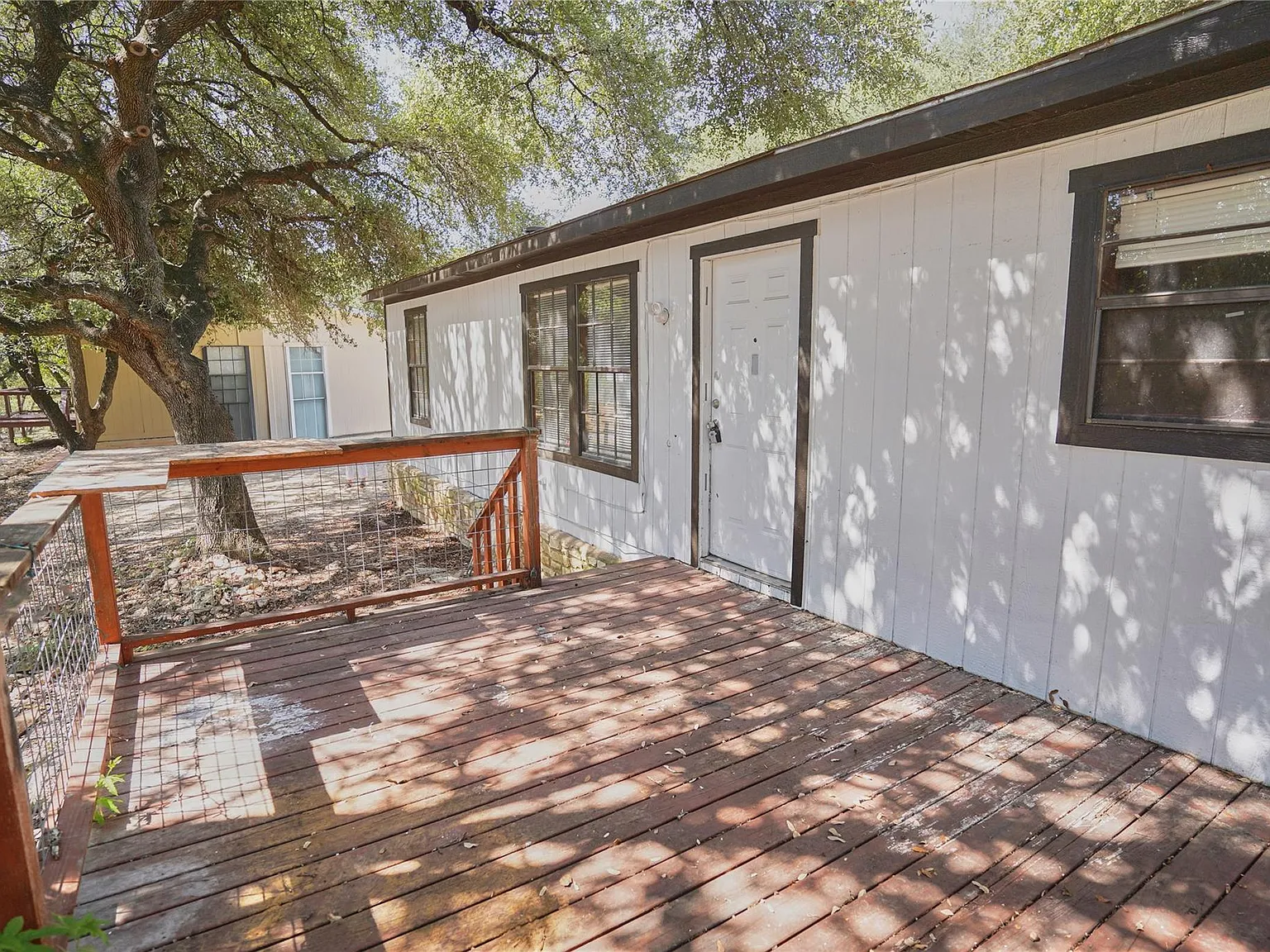 2 bed, 2.0 bath, 896 sqft, $1,150 — Photo 3