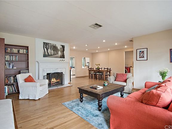 4th image of 6249 Whitsett Ave