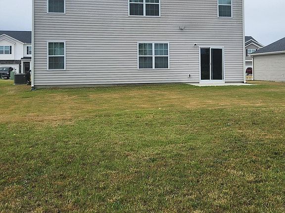 3rd image of 1187 Queensland Lane