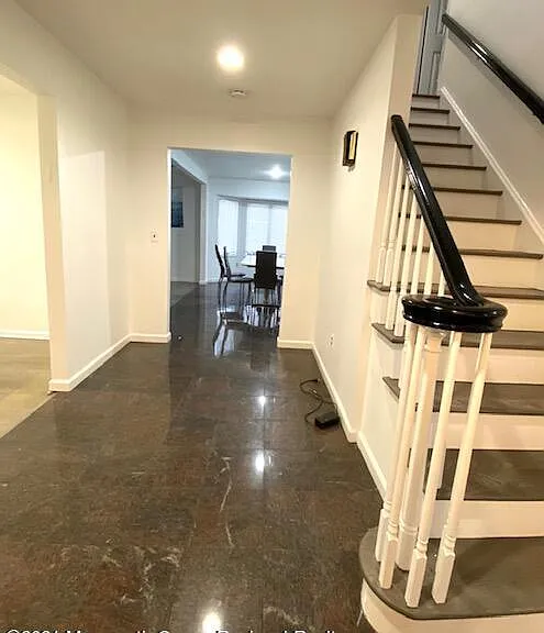 16 Bridle Dr — Photo 8