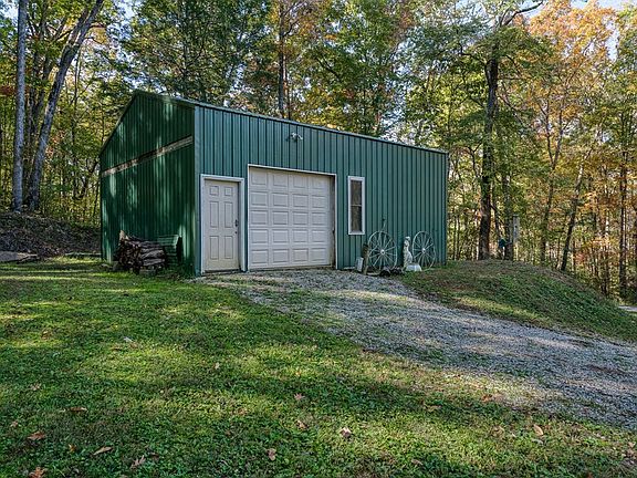 3rd image of 279 Siever Rd