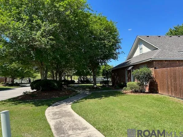 4000 Lake Beau Pre Blvd APT 18, Baton Rouge, LA 70820