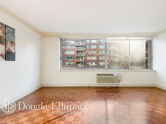 5th image of 353 E 72nd St APT 12B