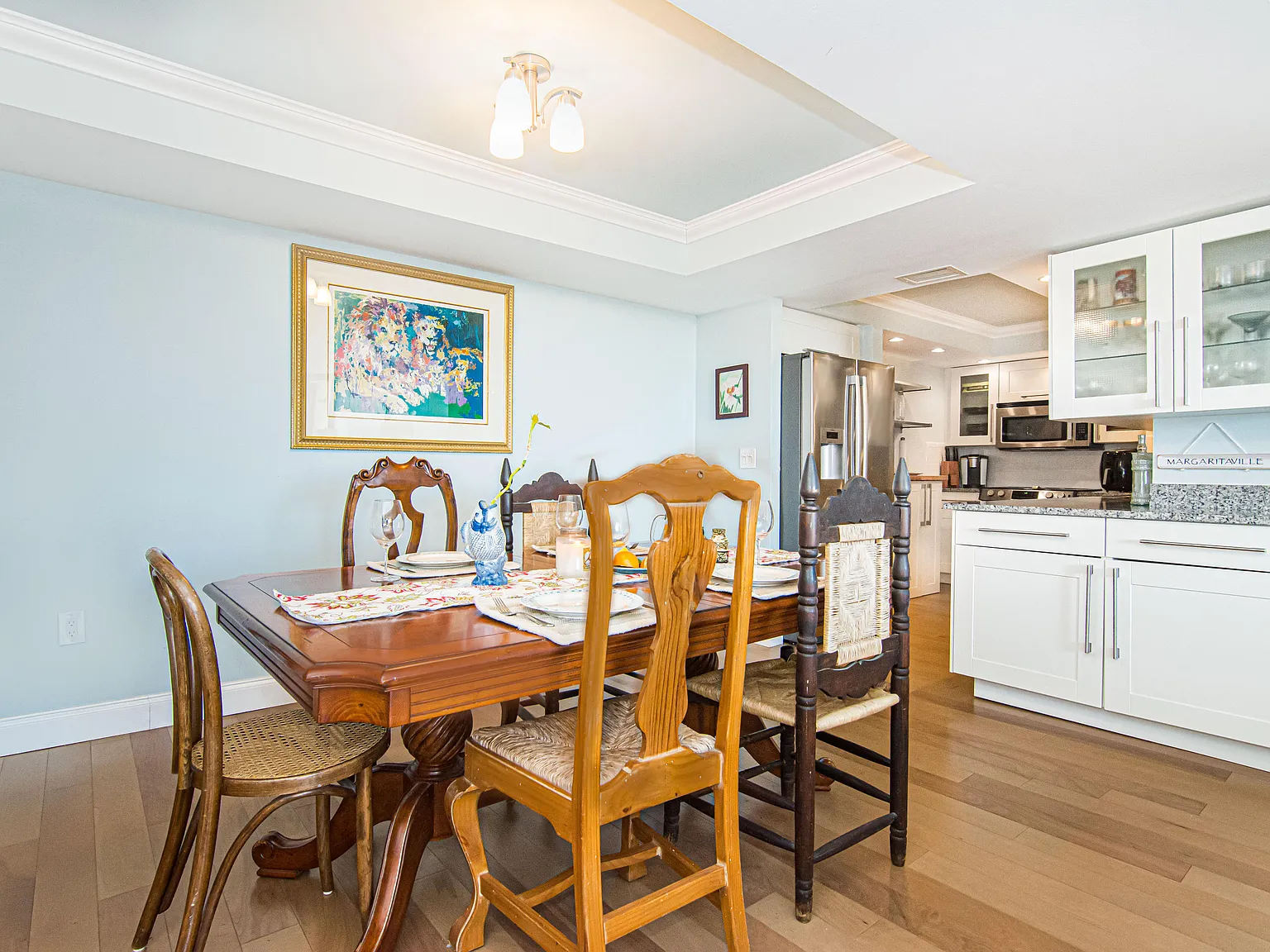 2 bed, 2.0 bath, 1170 sqft, $5,500 — Photo 3