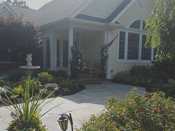 3rd image of 3 Frances Ln