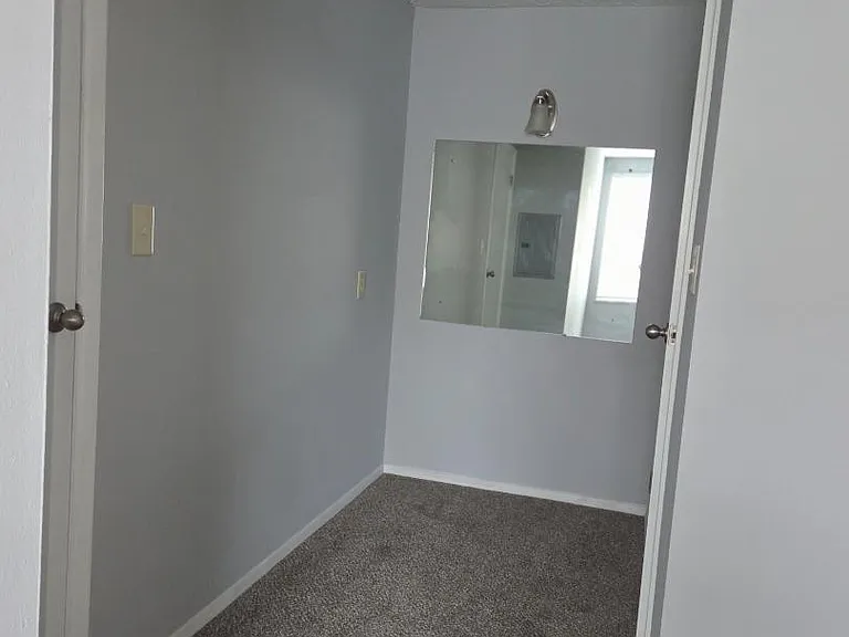 Unit Photo