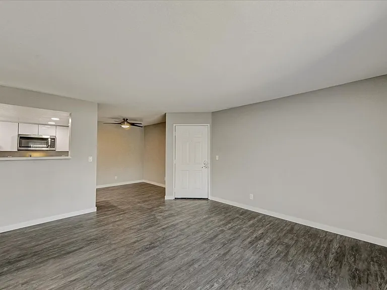 Corona Pointe Resort — Photo 25