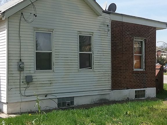 3rd image of 4551 N Newstead Ave