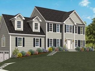 25 Village Rd, Pepperell, MA 01463