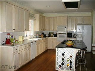 5th image of 3000 Kloster Ct