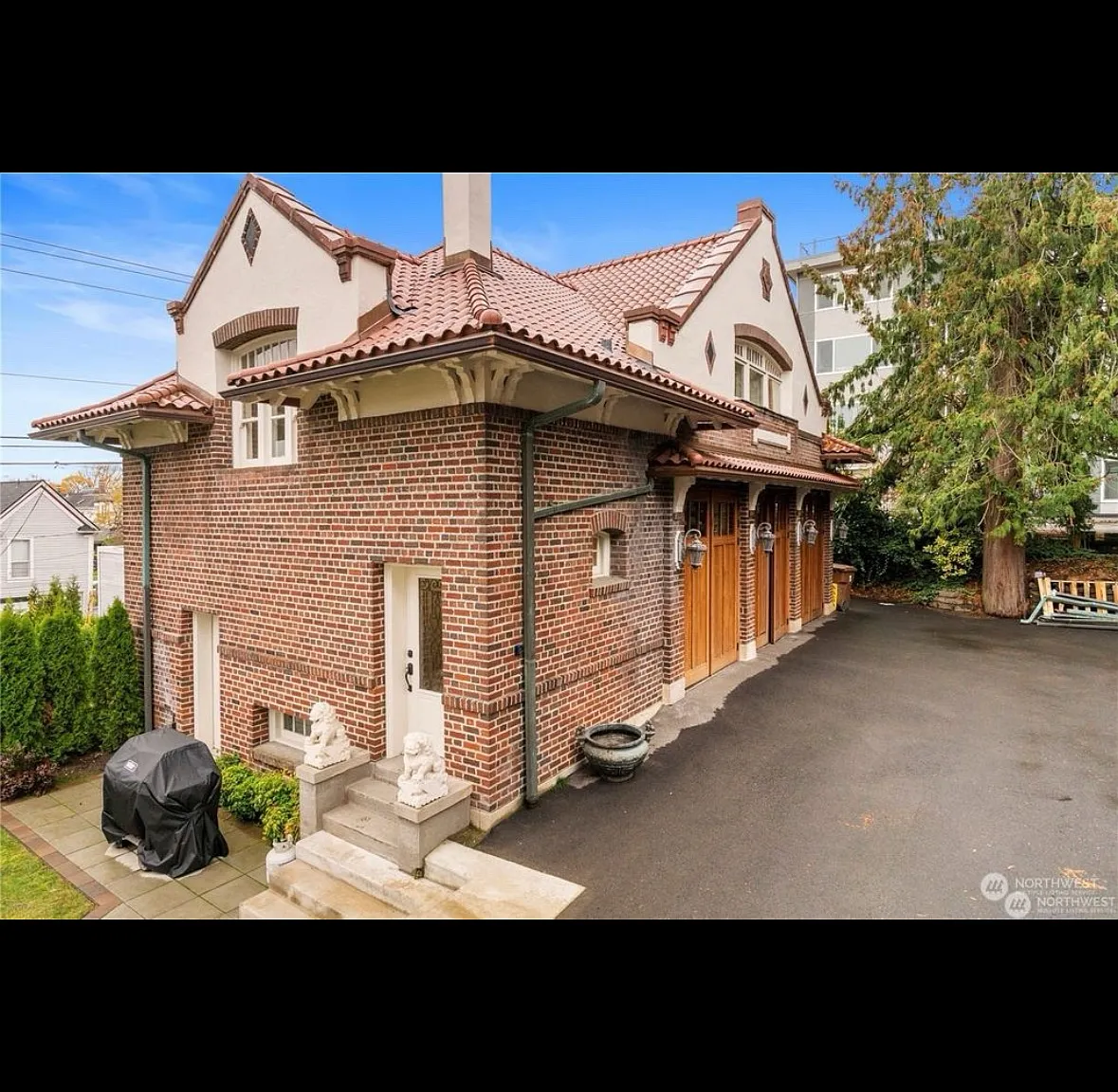 2 bed, 1000 sqft, $2,495 — Photo 2