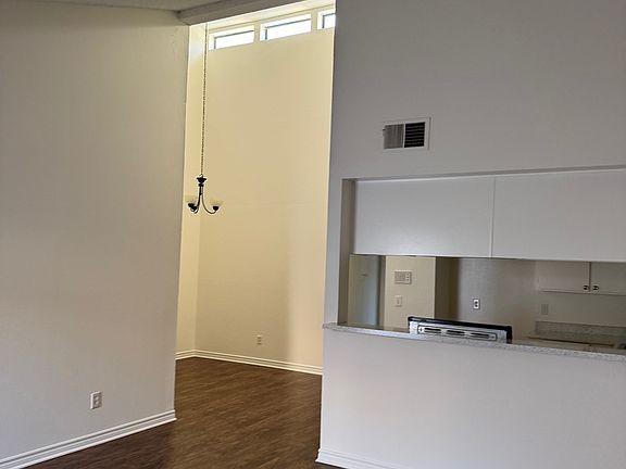 3rd image of 2300 E Westport Dr #9351e04dd