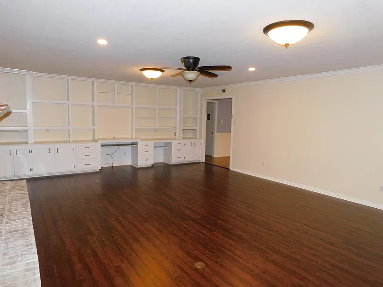 4220 Birdwell Dr — Photo 9