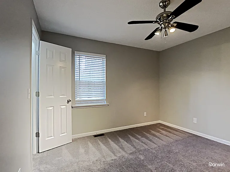 2600 Poplar Ln — Photo 15