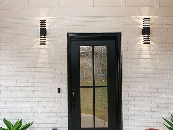 3rd image of 2566 Creekwood Ter