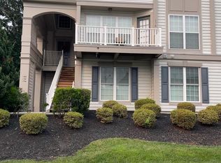 156 Rosebay Ct, Riverside, NJ 08075