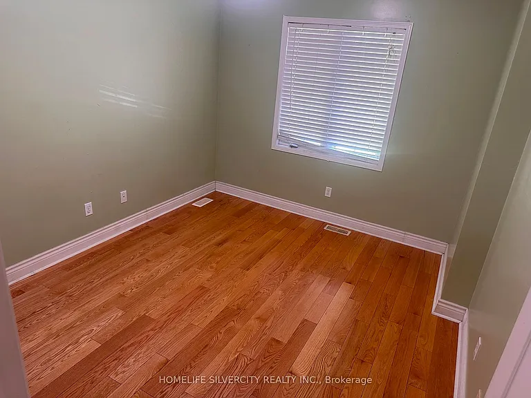 6 Silverbell Ct — Photo 16