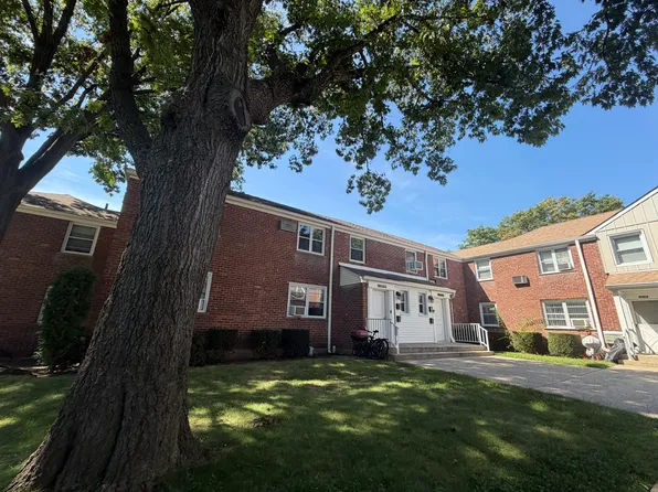(undisclosed Address), Oakland Gardens, NY 11364