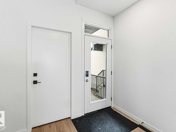 2nd image of 423 31st St NW