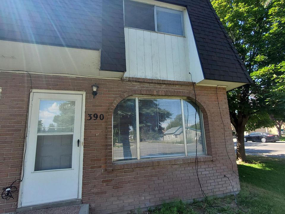 1st image of 390 Saturn Ave Unit 4
