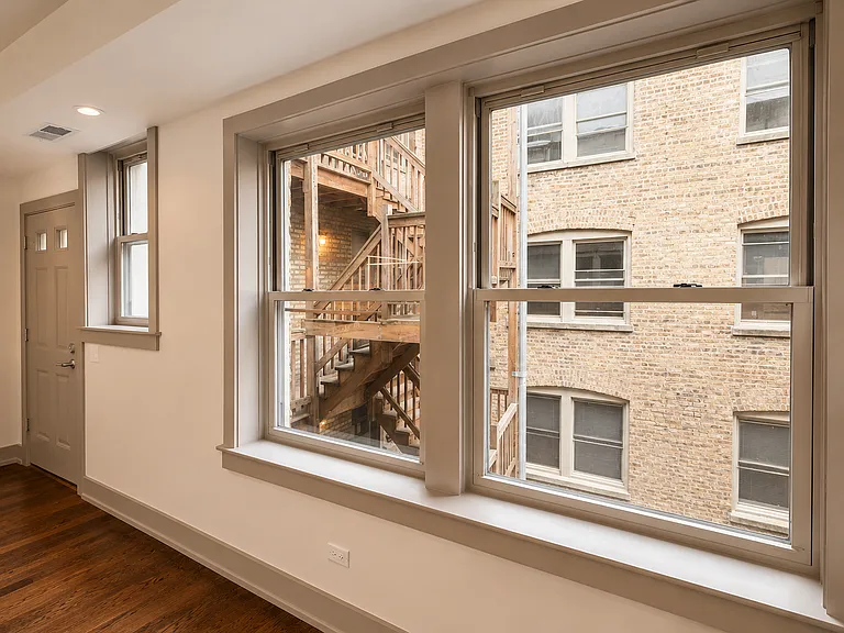 1902 W Pratt Blvd #B-1 — Photo 6