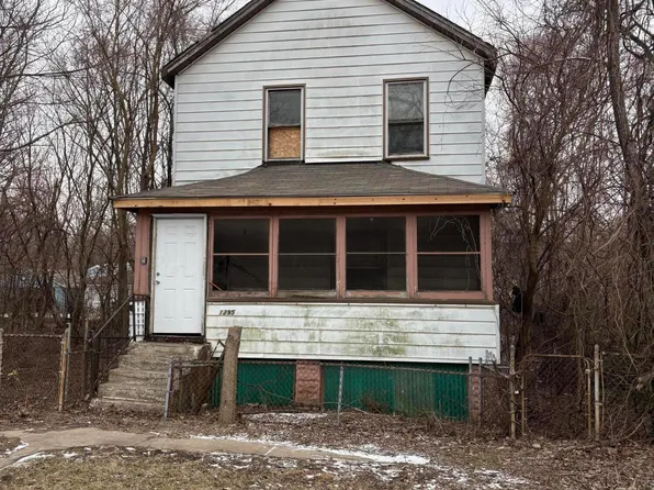 1295 W 16th Ave, Gary, IN 46407