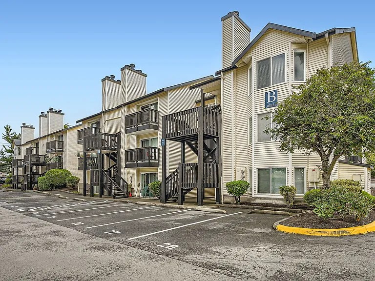 Exterior Buildings at Brookhaven Apartments in Federal Way, Washington