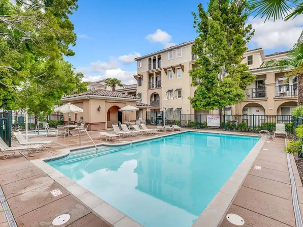 2165 Sonador Cmns, San Jose, CA 95128