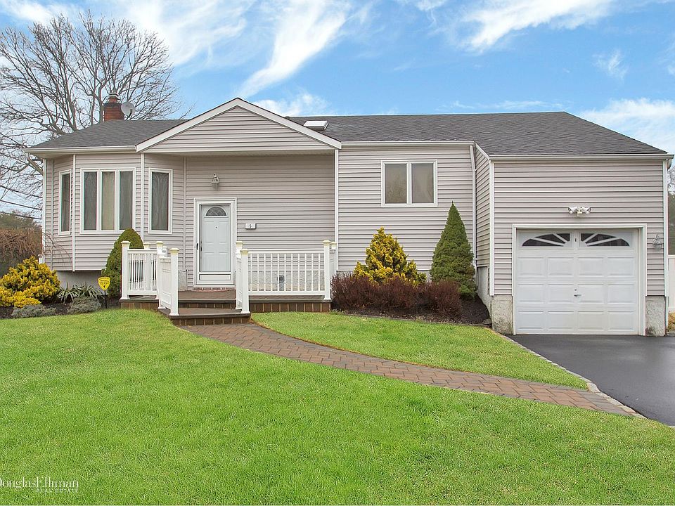 1st image of 5 Sarah Dr