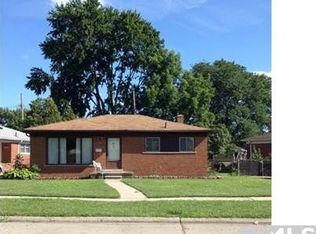 26941 W Davison, Redford, MI 48239