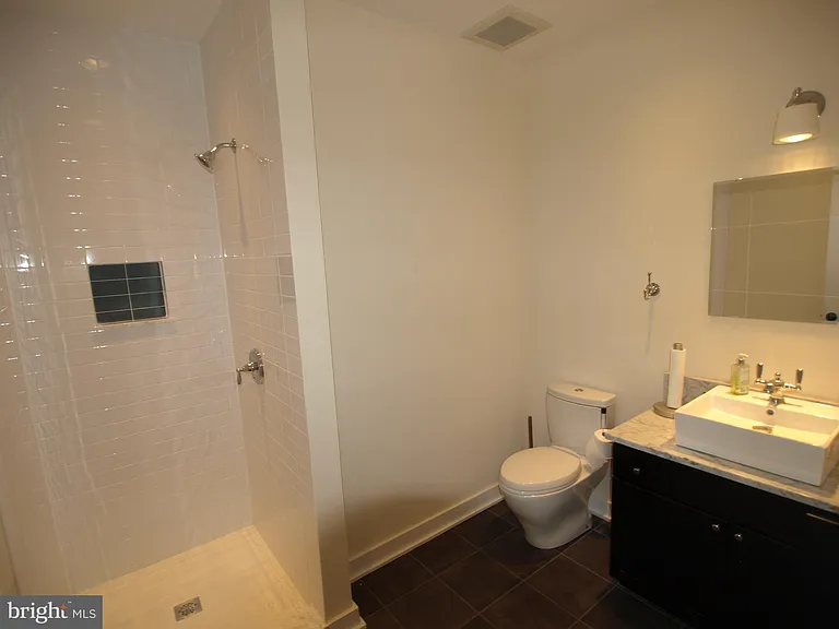 170 Grape St #LOWER — Photo 4