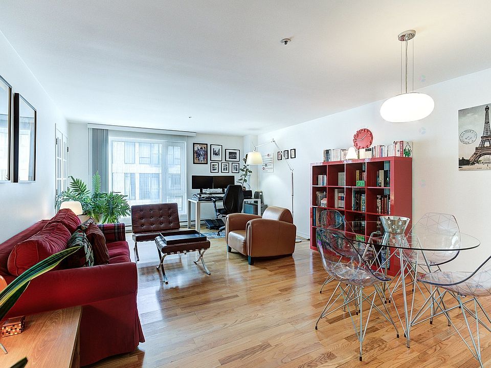 1st image of 329 Rue Notre Dame E #130